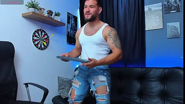 Snapshot of AndrewDiaz chatting on 01.30.25 AndrewDiaz online show from 01.30.25