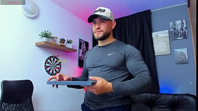 Snapshot of AndrewDiaz chatting on 02.28.25 AndrewDiaz online show from 02.28.25