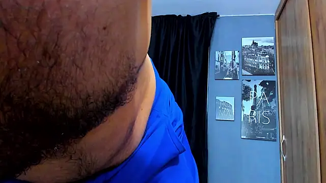 Snapshot of AndrewDiaz chatting on 10.21.25 AndrewDiaz online show from 10.21.25