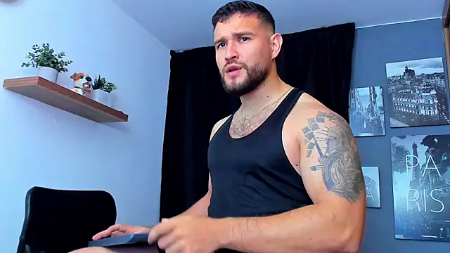 Snapshot of AndrewDiaz chatting on 11.07.25 AndrewDiaz online show from 11.07.25