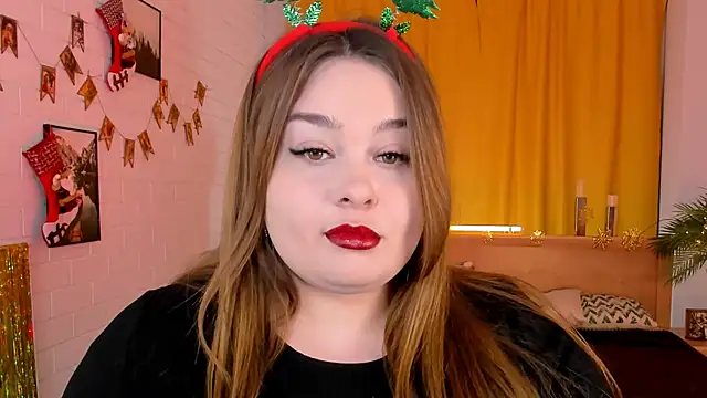 Snapshot of KimberlyMaran chatting on 12.17.24 KimberlyMaran online show from 12.17.24