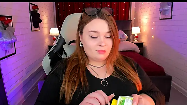 Snapshot of KimberlyMaran chatting on 03.12.25 KimberlyMaran online show from 03.12.25