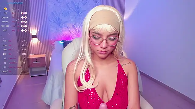 Snapshot of anahi_curlie1 chatting on 01.30.25 anahi curlie1 online show from 01.30.25