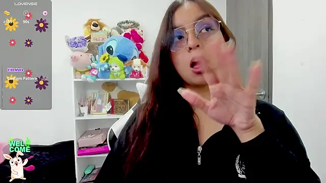 Snapshot of Valery7rose_ chatting on 06.10.26 Valery7rose online show from 06.10.26