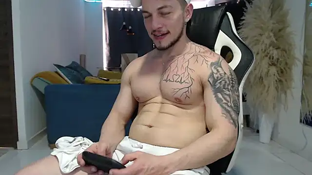 Angel bran online show from 04.18.26