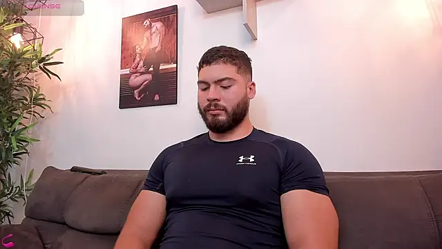 Snapshot of SebastianVilla_ chatting on 10.22.25 SebastianVilla online show from 10.22.25