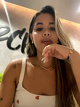 Snapshot of Emilia_Bakerr chatting on 12.02.24 Emilia Bakerr online show from 12.02.24