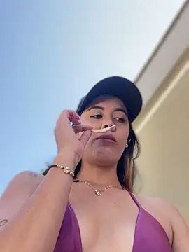 Snapshot of Emilia_Bakerr chatting on 01.18.25 Emilia Bakerr online show from 01.18.25