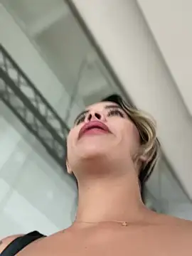 Snapshot of Emilia_Bakerr chatting on 02.19.25 Emilia Bakerr online show from 02.19.25