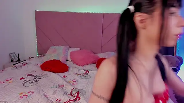 Marily Daniela  online show from 10.26.25