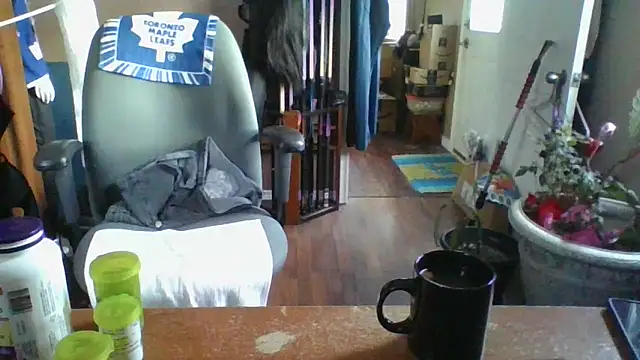 Snapshot of Daremeknot chatting on 03.20.25 Daremeknot online show from 03.20.25