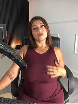 MrsFoucher online show from 04.11.26