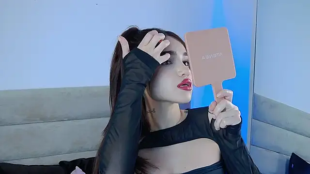 Snapshot of AllieEvans chatting on 01.22.25 AllieEvans online show from 01.22.25