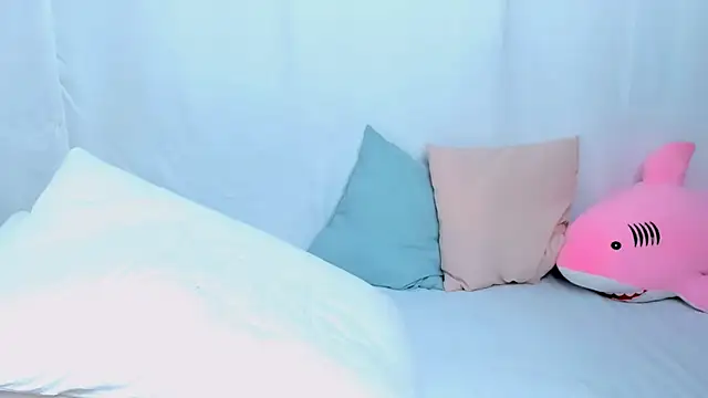 Lily Daviss online show from 10.02.25