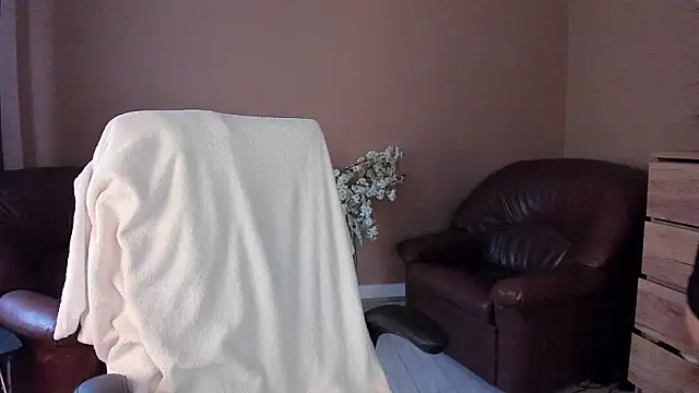 KaylaLaine online show from 02.13.26