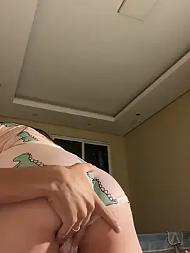 Snapshot of brazillliangirl chatting on 02.23.26 brazillliangirl online show from 02.23.26