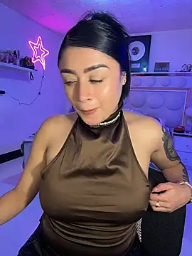 lucianaroy online show from 04.18.26