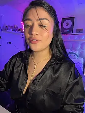 lucianaroy online show from 04.20.26