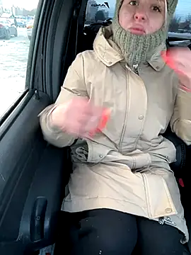 LikaCat online show from 11.16.25