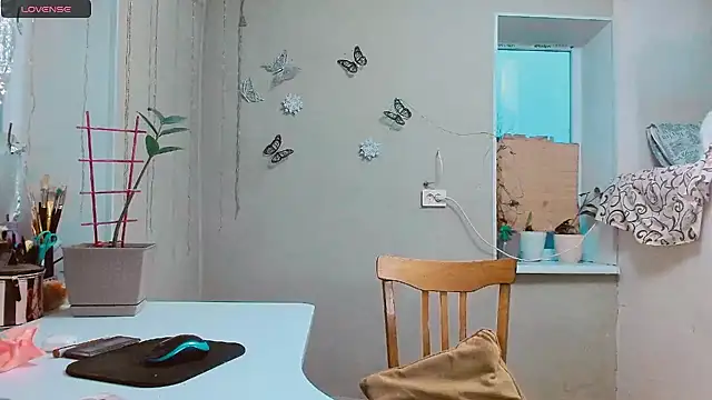 Snapshot of RosaJil chatting on 01.24.25 RosaJil online show from 01.24.25