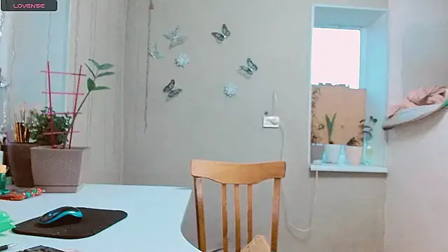 Snapshot of RosaJil chatting on 02.04.25 RosaJil online show from 02.04.25