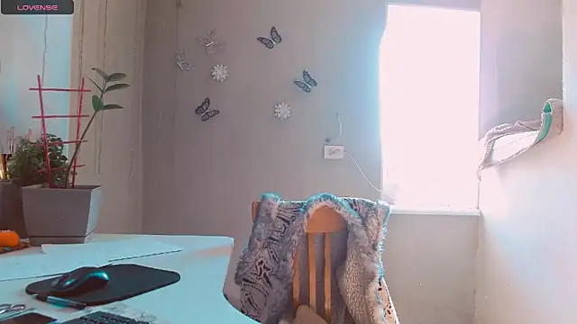 Snapshot of RosaJil chatting on 02.09.25 RosaJil online show from 02.09.25