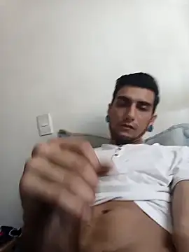 Snapshot of Bogotano1312 chatting on 10.27.25 Bogotano1312 online show from 10.27.25