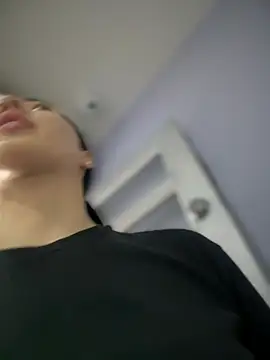 Snapshot of MarianaBenz chatting on 02.21.25 MarianaBenz online show from 02.21.25