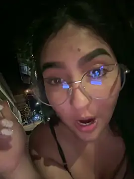 Snapshot of MarianaBenz chatting on 03.05.25 MarianaBenz online show from 03.05.25