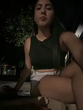 Snapshot of MarianaBenz chatting on 03.06.25 MarianaBenz online show from 03.06.25