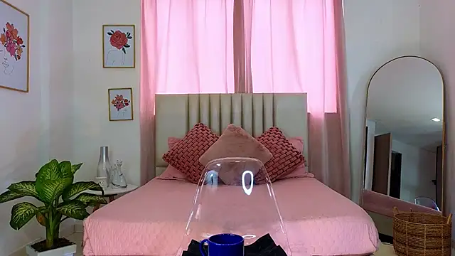 KristennBlue online show from 12.14.24