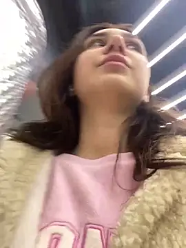 QuitieLia online show from 12.08.24