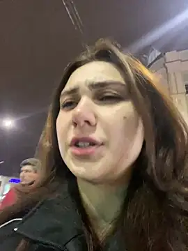 QuitieLia online show from 12.26.24