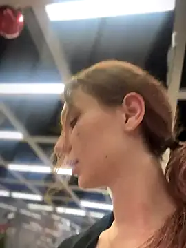 QuitieLia online show from 10.25.25