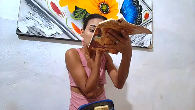 luciana daza online show from 10.07.25