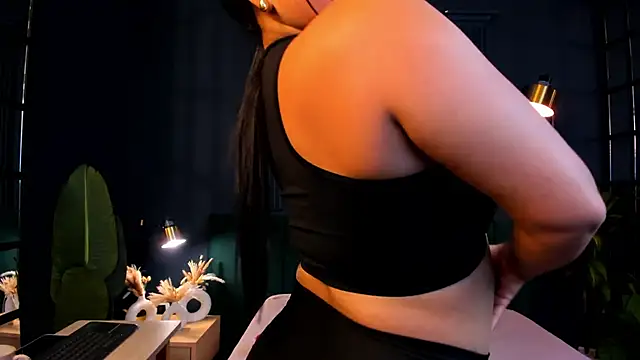 Snapshot of taylor_bennet chatting on 02.09.25 taylor bennet online show from 02.09.25