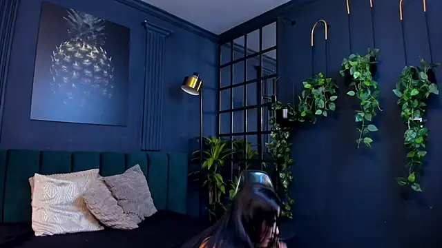 Snapshot of taylor_bennet chatting on 02.11.25 taylor bennet online show from 02.11.25