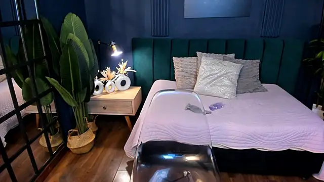 Snapshot of taylor_bennet chatting on 02.11.25 taylor bennet online show from 02.11.25