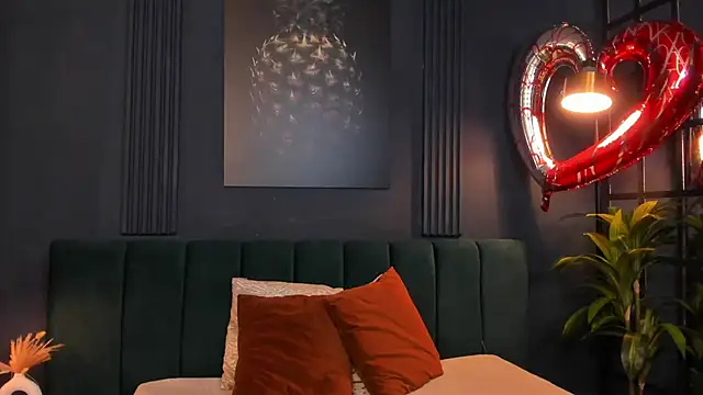 Snapshot of taylor_bennet chatting on 03.08.25 taylor bennet online show from 03.08.25