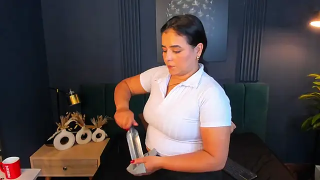 Snapshot of taylor_bennet chatting on 03.11.25 taylor bennet online show from 03.11.25