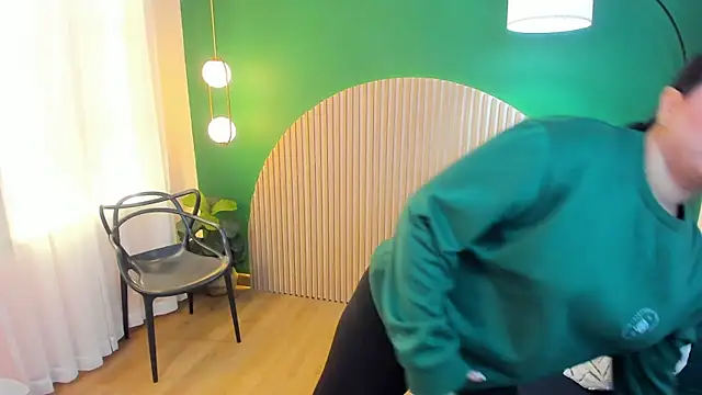 Snapshot of taylor_bennet chatting on 09.24.25 taylor bennet online show from 09.24.25