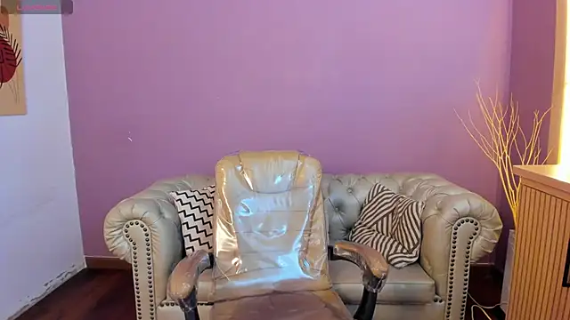 Snapshot of taylor_bennet chatting on 10.03.25 taylor bennet online show from 10.03.25