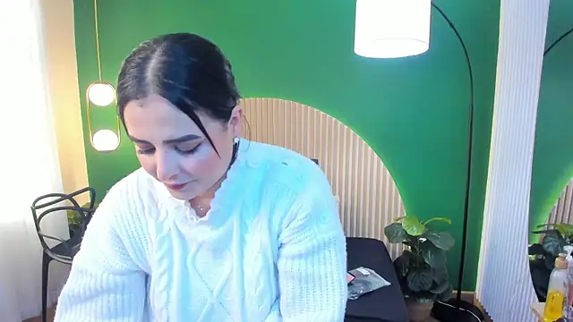 taylor bennet online show from 12.18.25