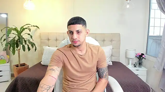 Alex cute77 online show from 03.20.25