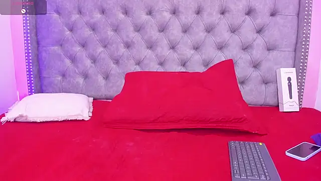 Sofia Girl  online show from 10.26.25