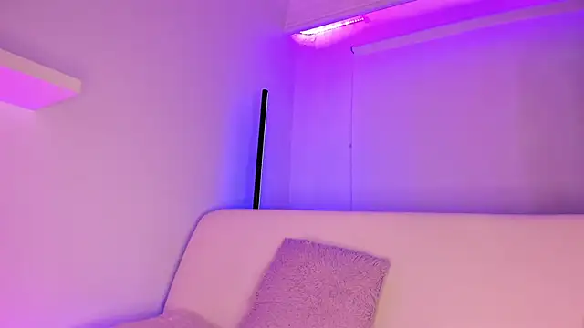 Snapshot of Gloomydoll chatting on 12.26.24 Gloomydoll online show from 12.26.24