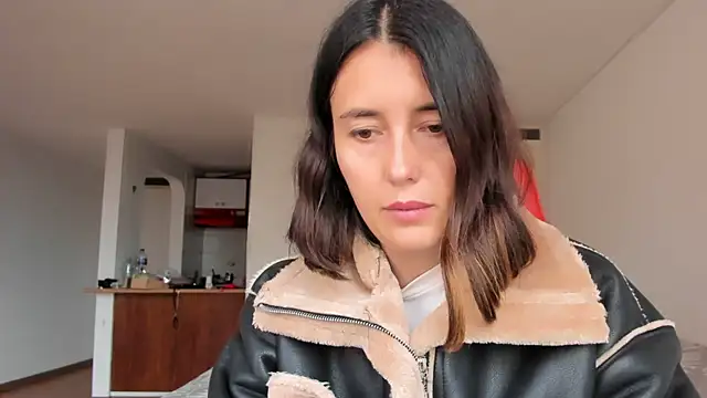 zoe jeane beker online show from 02.13.25