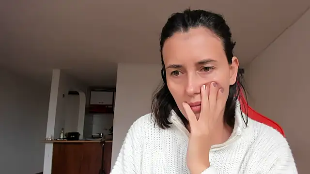 zoe jeane beker online show from 02.16.25