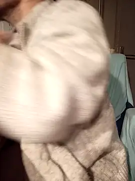 Snapshot of teekoine1 chatting on 01.22.25 teekoine1 online show from 01.22.25