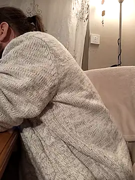 Snapshot of teekoine1 chatting on 10.17.25 teekoine1 online show from 10.17.25